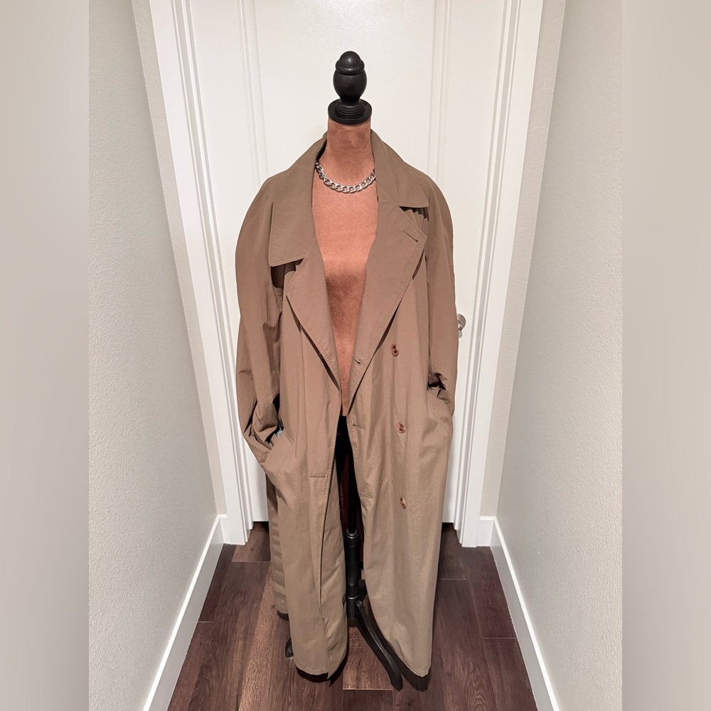 Elegant Women's Tan Trench Coat | size XL